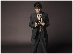 山下健二郎