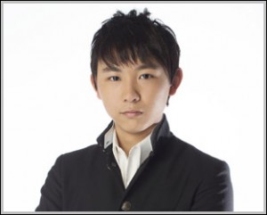 須賀健太さん
