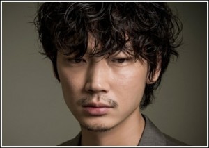 綾野剛さん